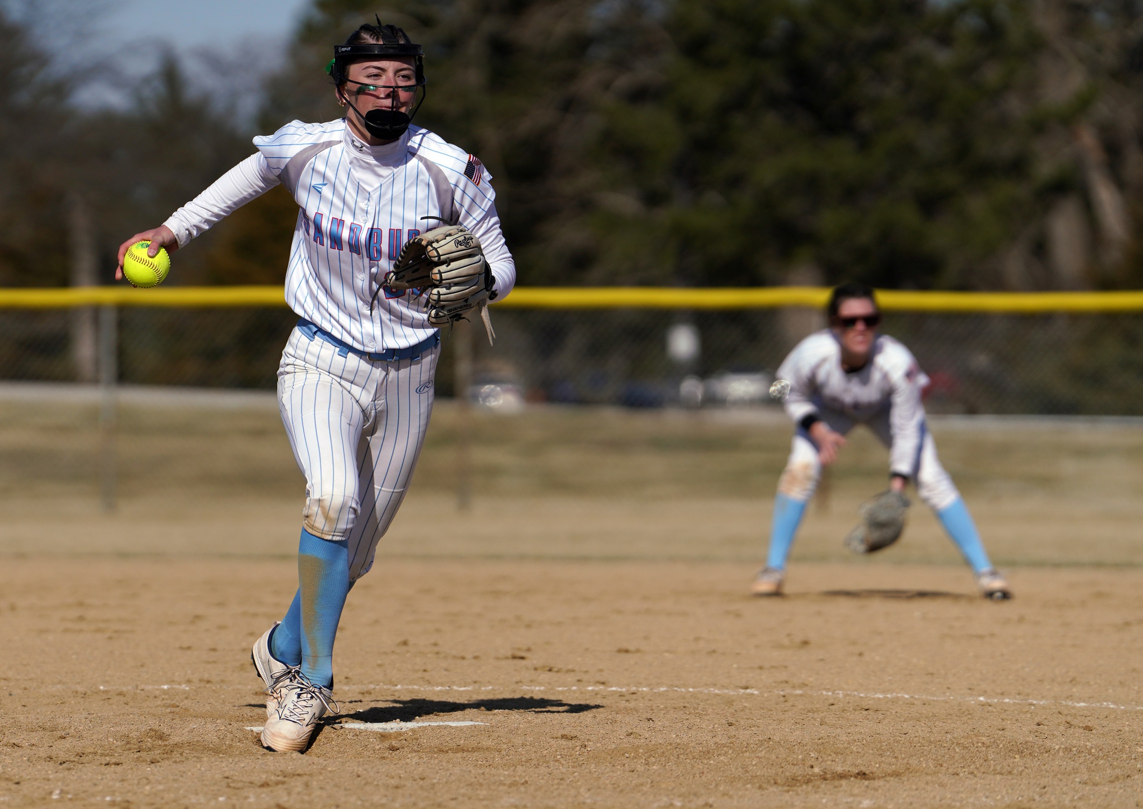 Chargers offense quieted at home by Cougars